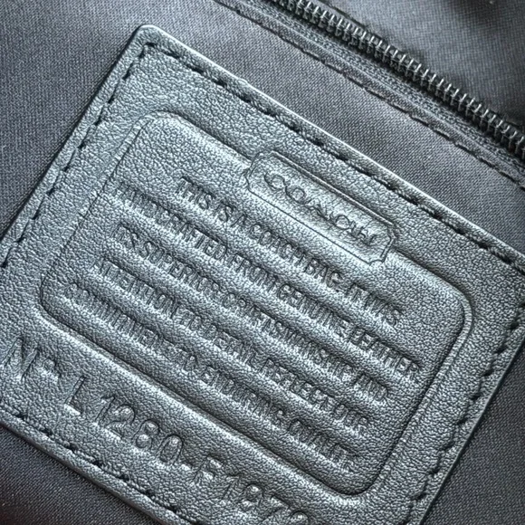 Coach handbag, black leather, black interior, great condition! - Picture 4 of 6